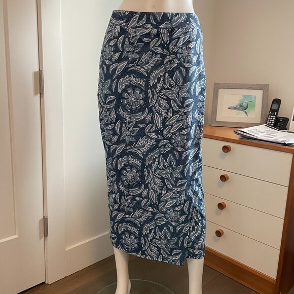 Rip Skirt Floral Polyester Spandex Wrap Skirt w Velcro Close Denim Blue White S - Picture 15 of 16